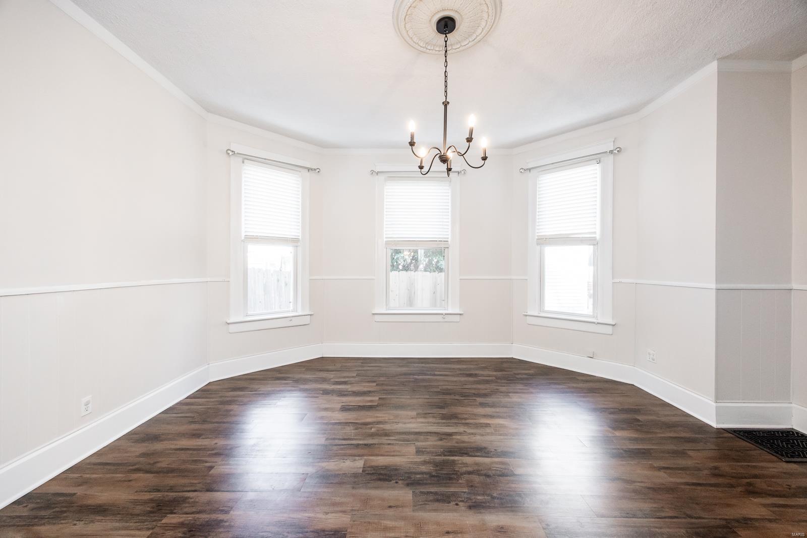 407 Forest Avenue