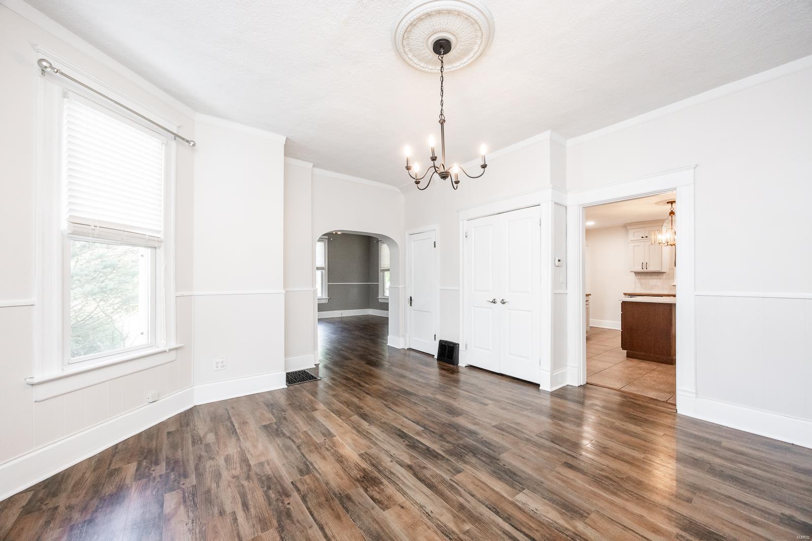 407 Forest Avenue