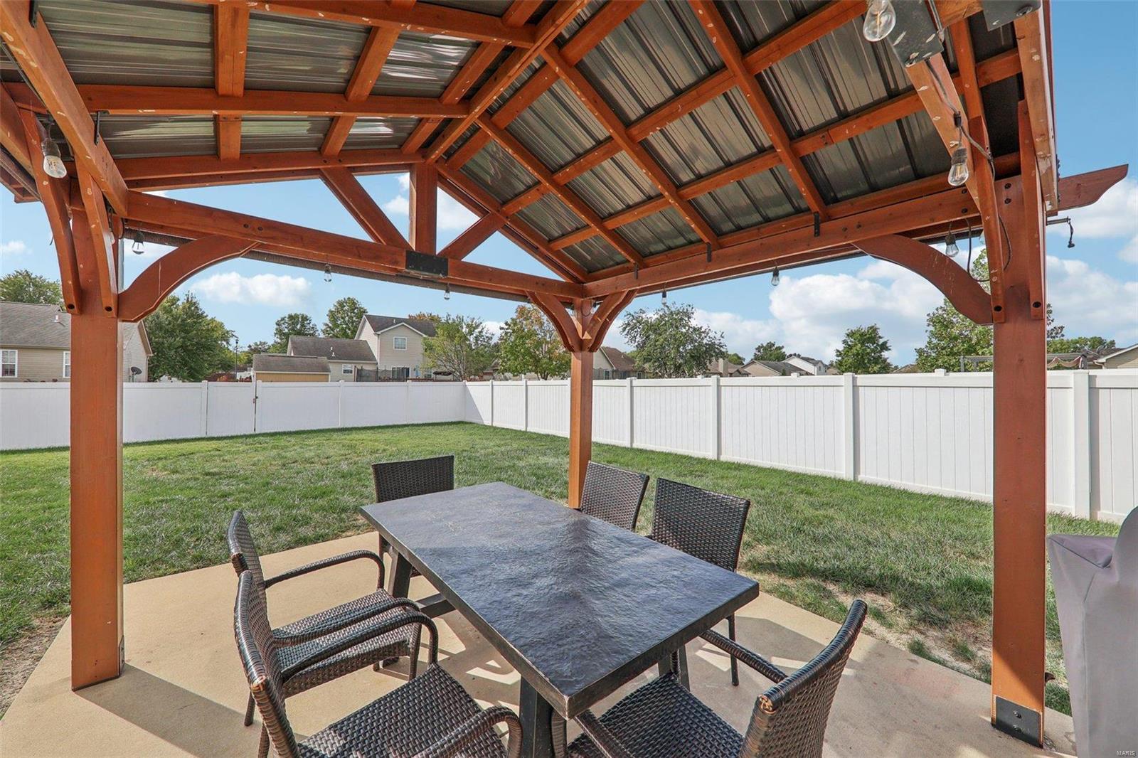 1260 Antique Lane
