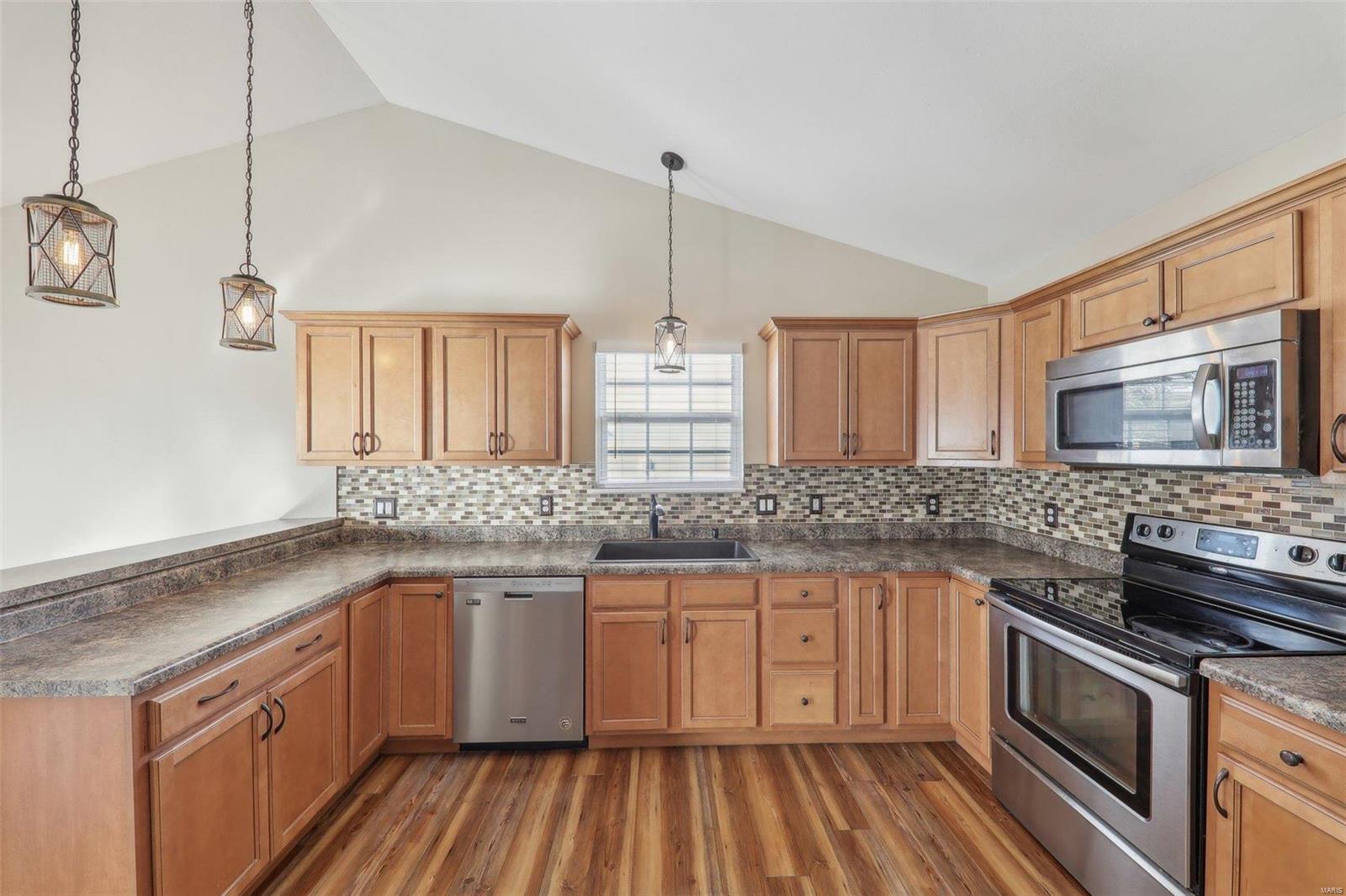 1260 Antique Lane