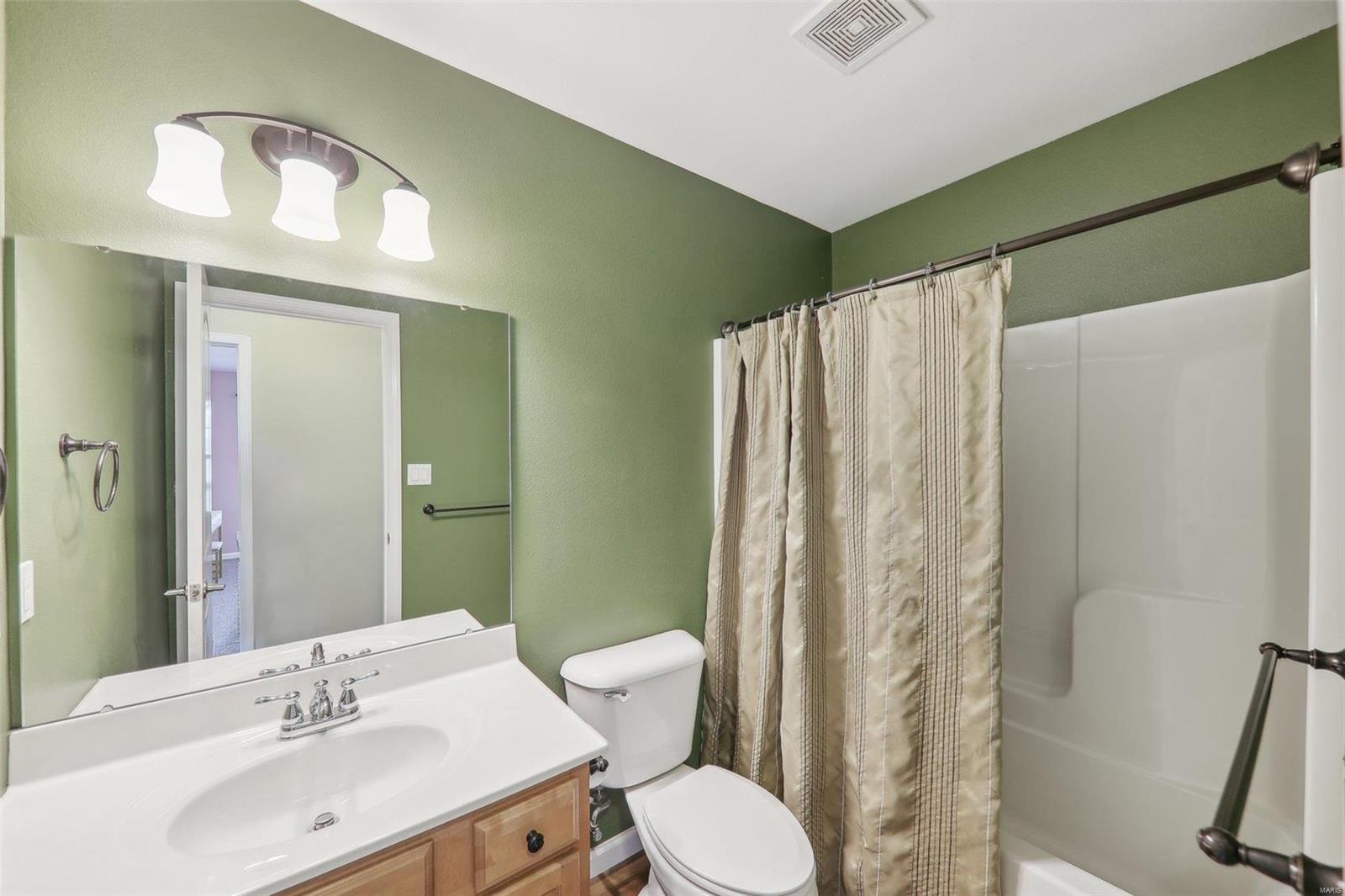 1260 Antique Lane