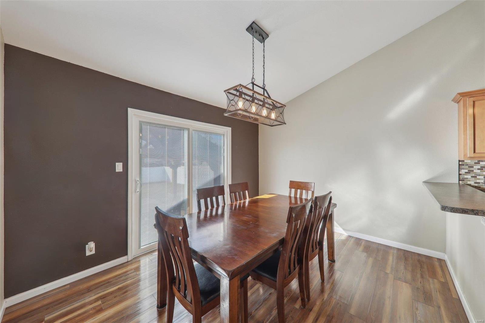 1260 Antique Lane
