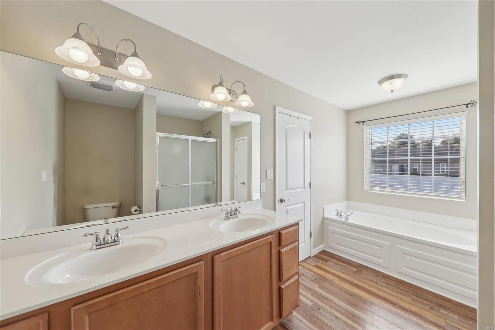 1260 Antique Lane
