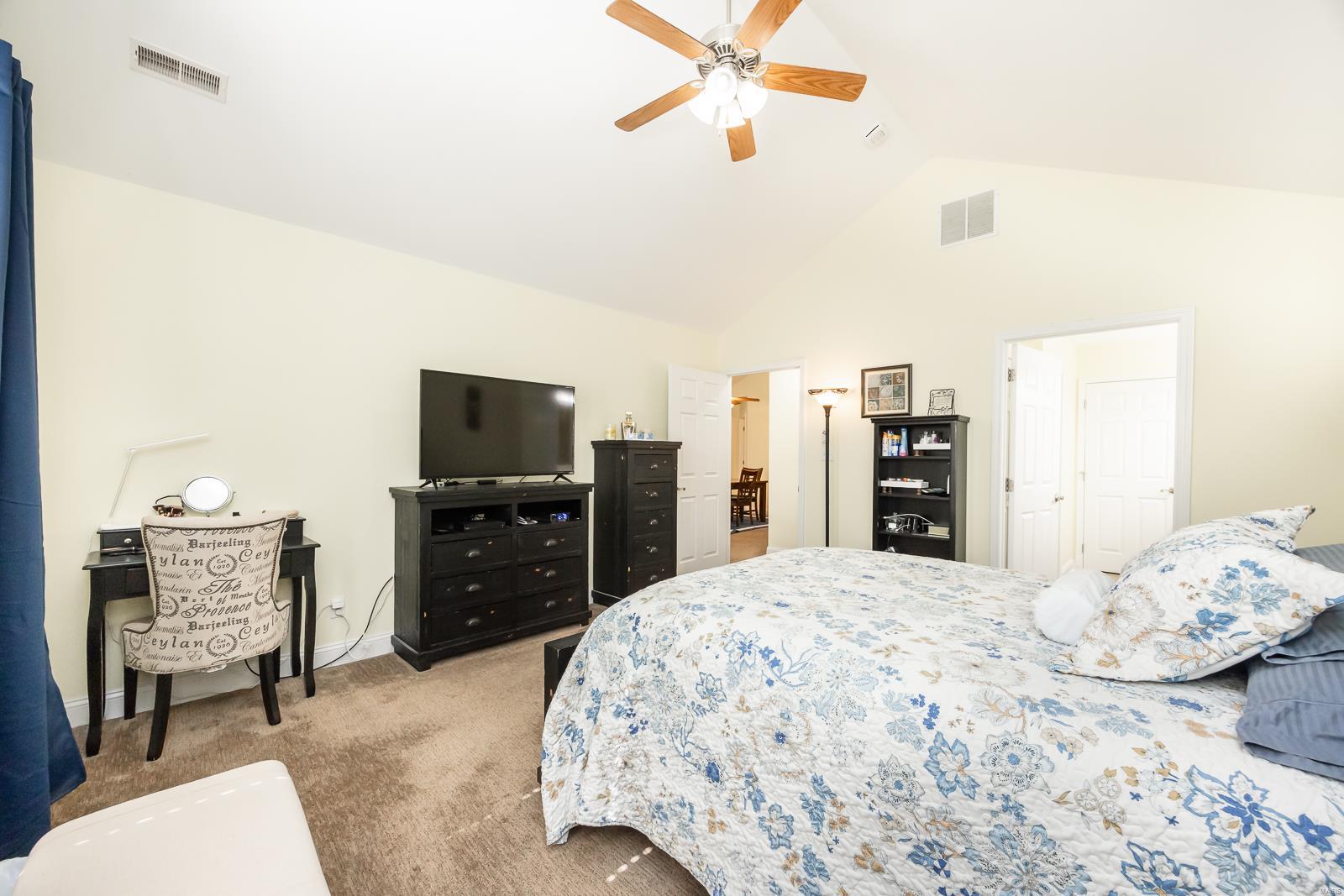 1027 Chapel Hill Drive