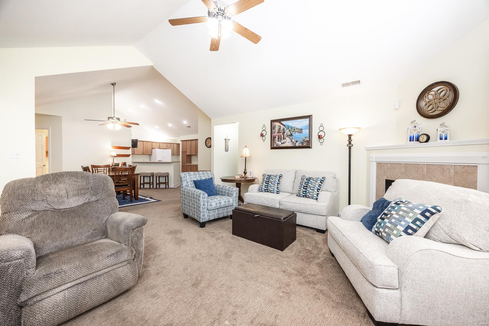 1027 Chapel Hill Drive