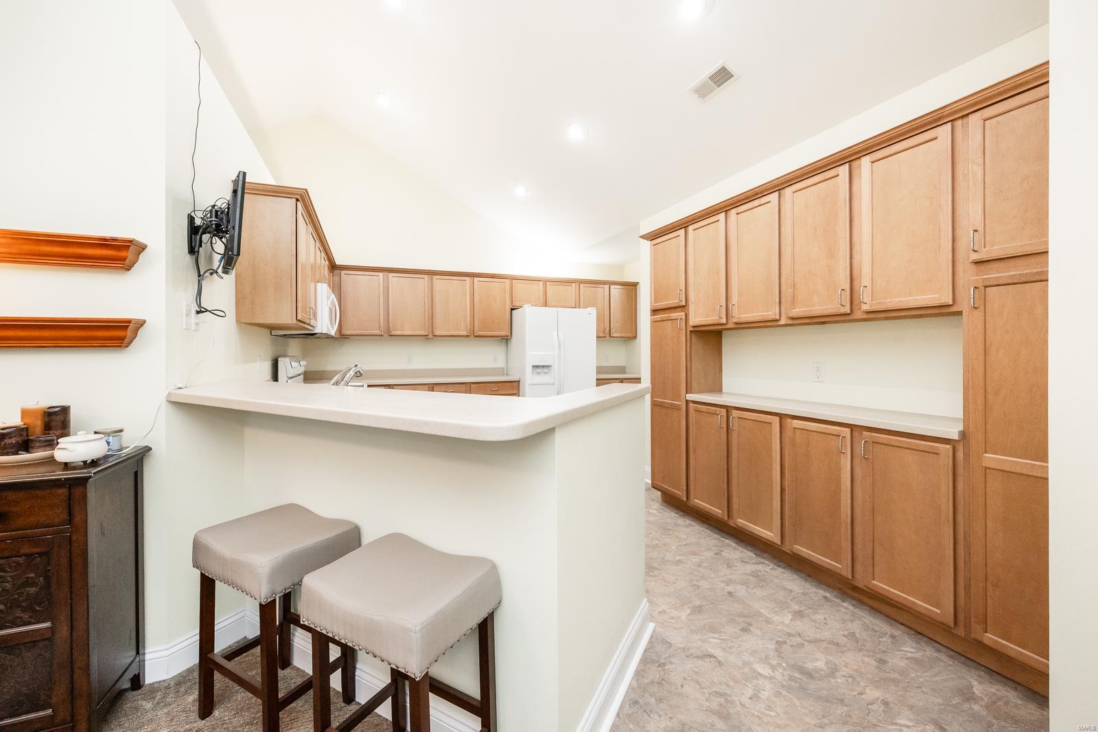 1027 Chapel Hill Drive