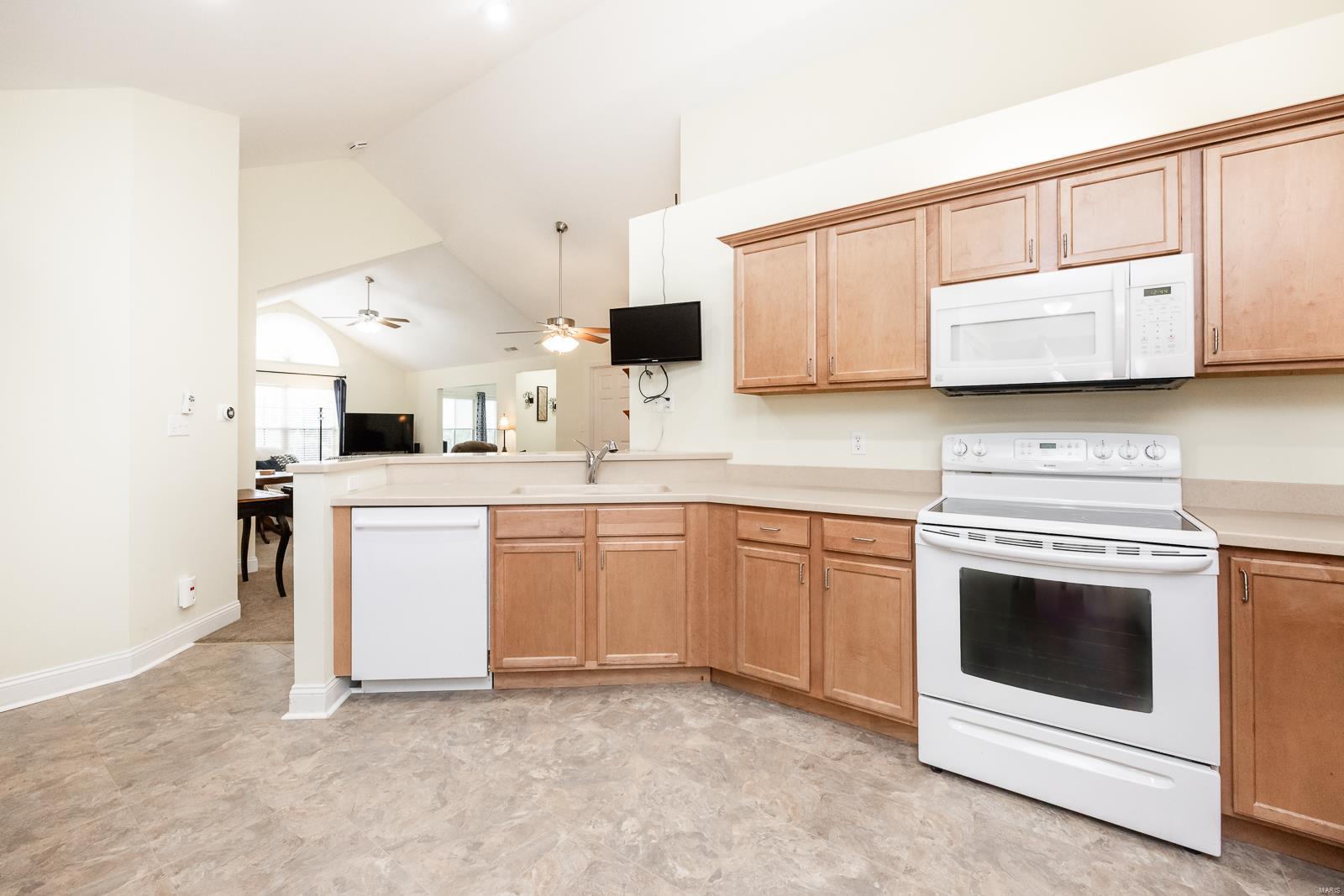 1027 Chapel Hill Drive