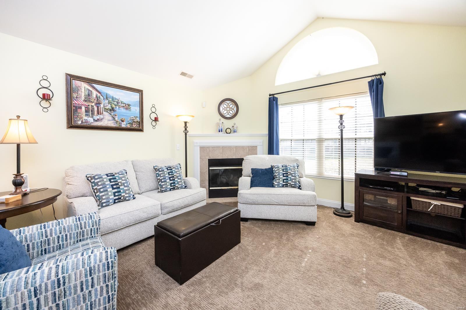 1027 Chapel Hill Drive