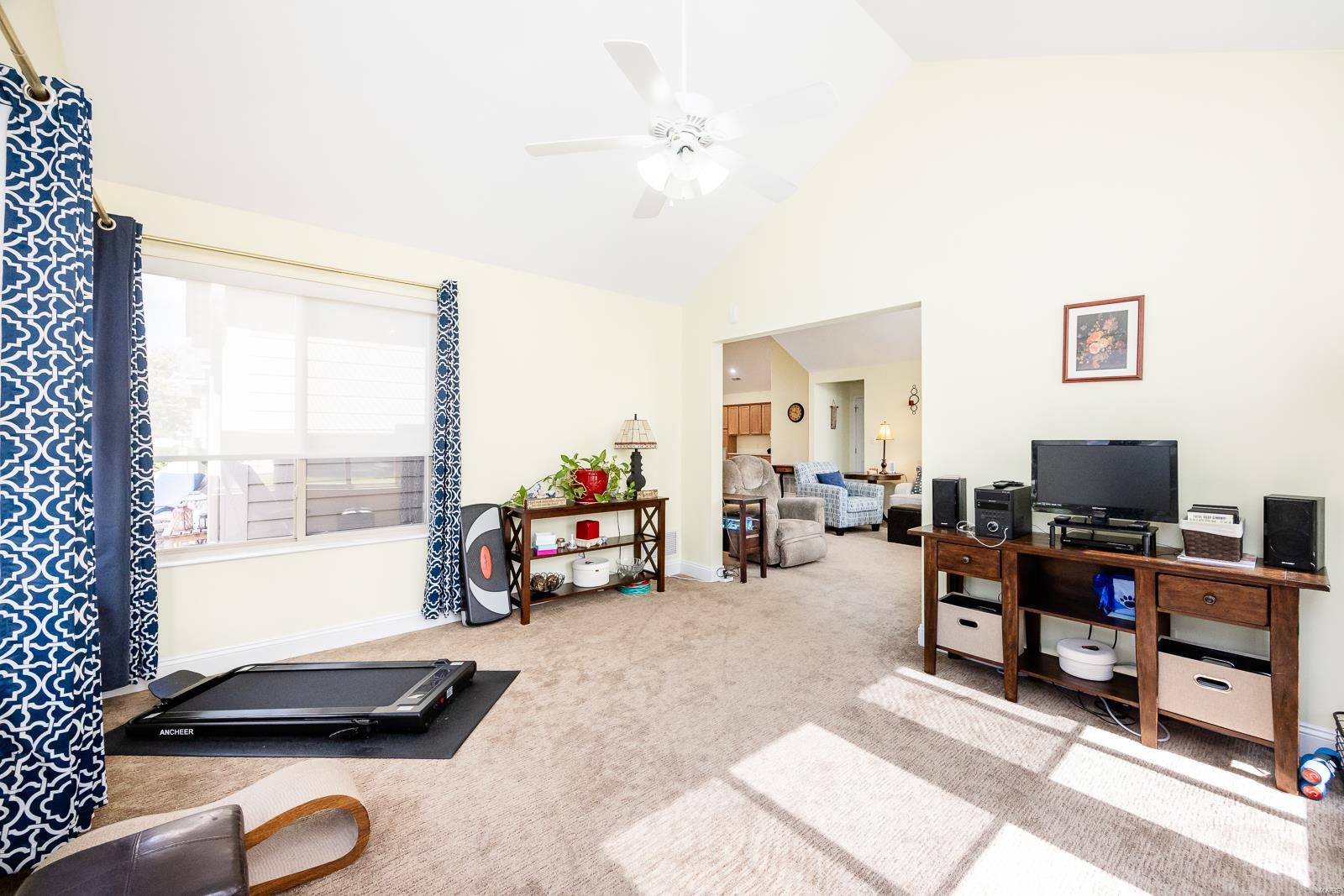 1027 Chapel Hill Drive