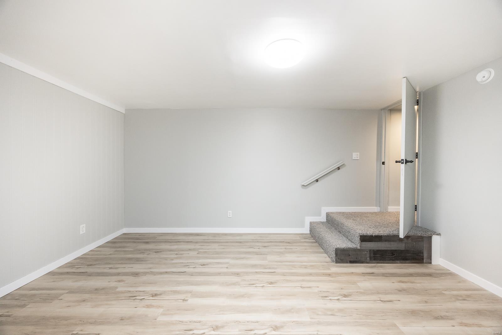 301 Ridgeway Avenue