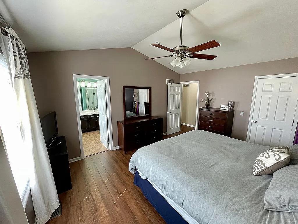 2430 Lakeshore Drive