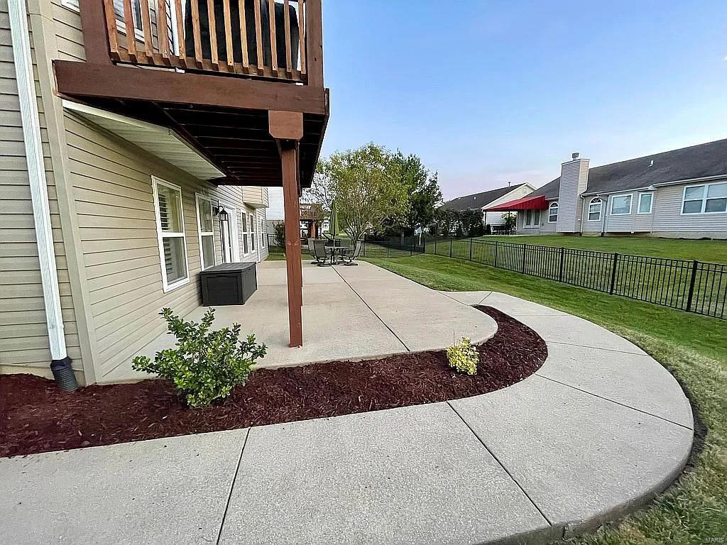 2430 Lakeshore Drive