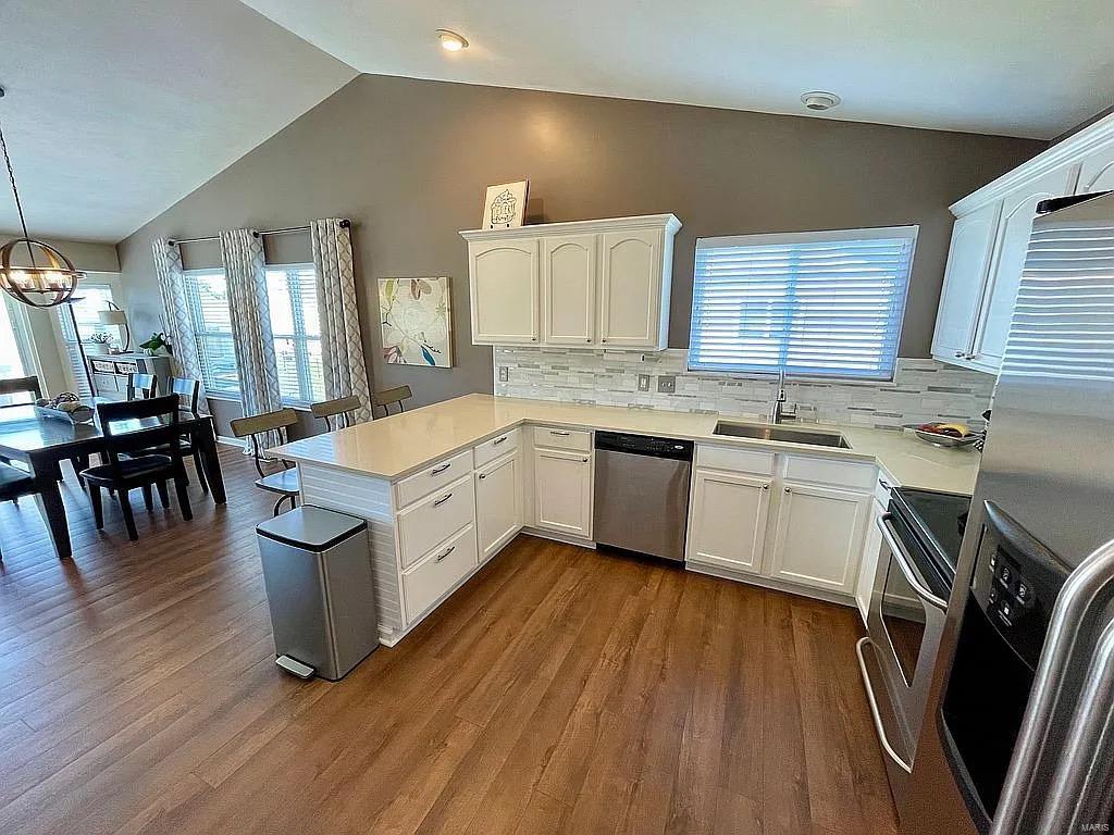2430 Lakeshore Drive