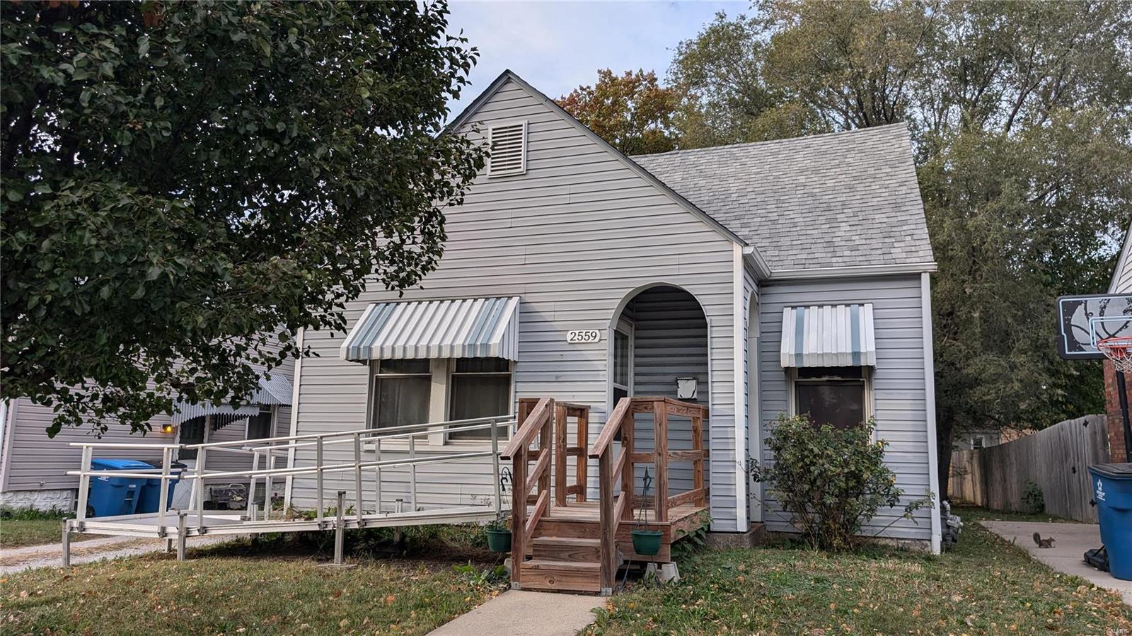 2559 E 27th Street