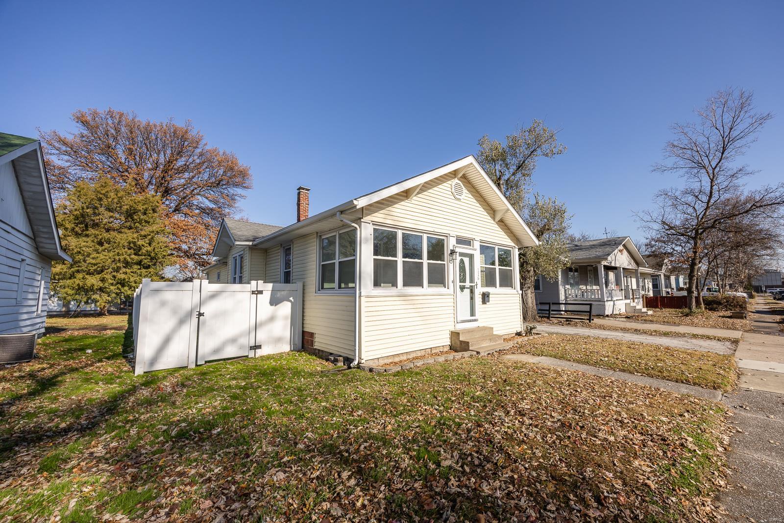 116 E 2nd Street