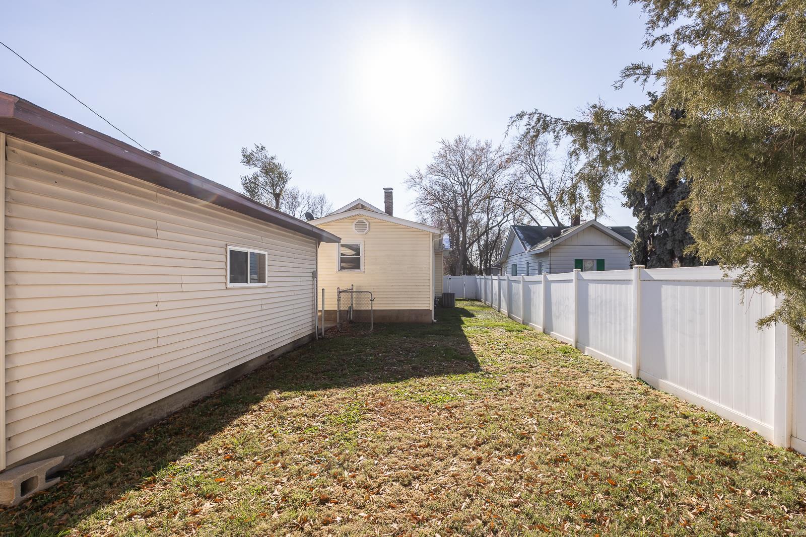 116 E 2nd Street