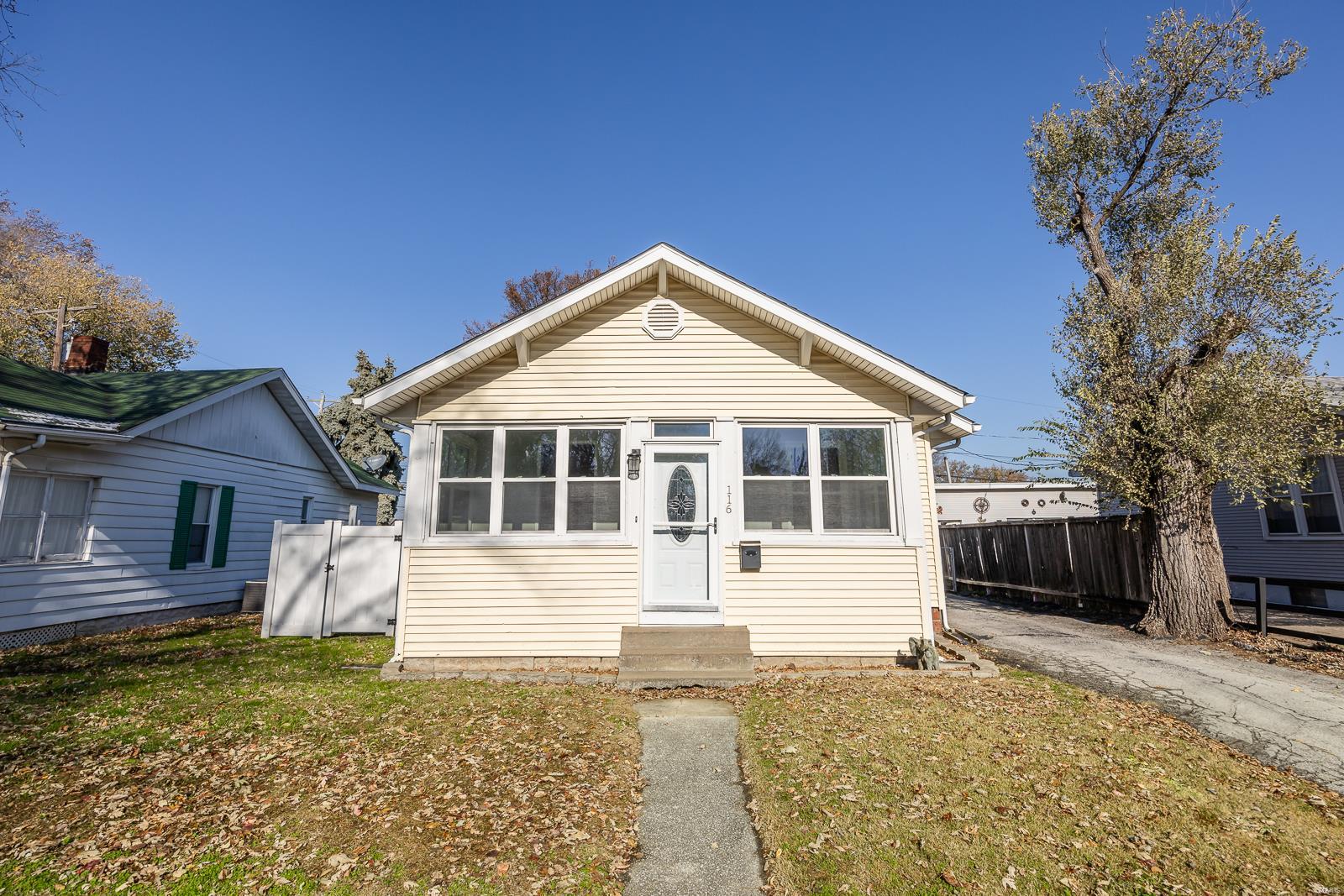 116 E 2nd Street