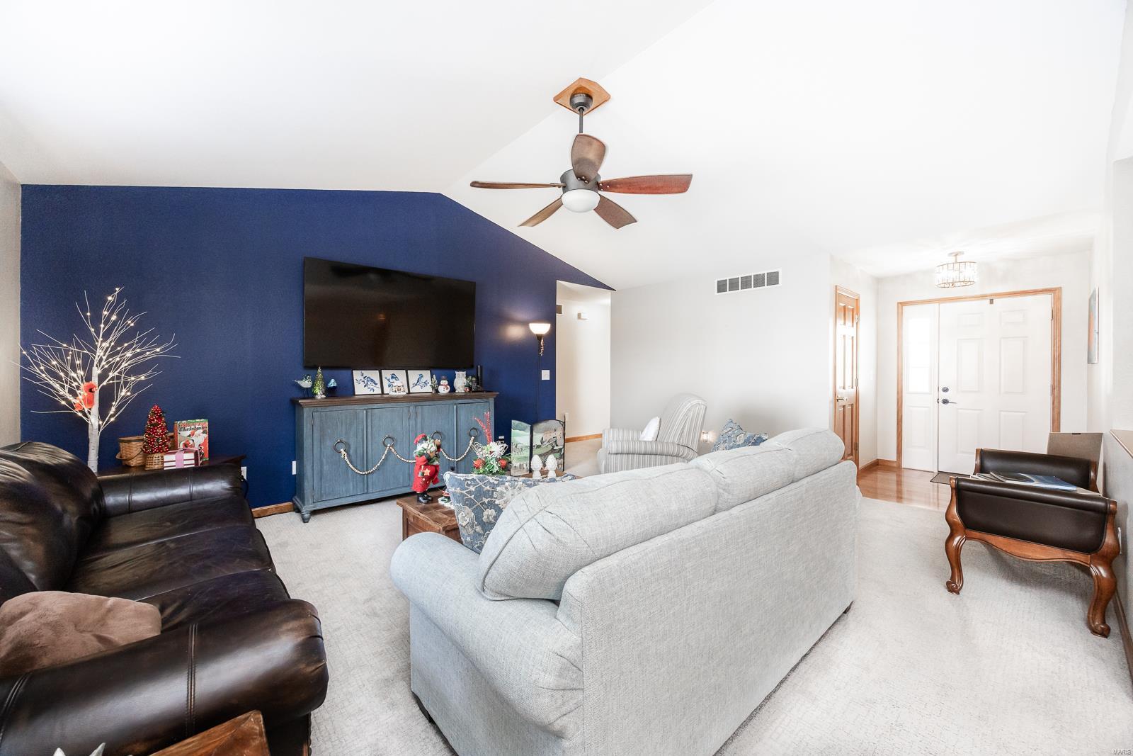 2643 Dennis Drive