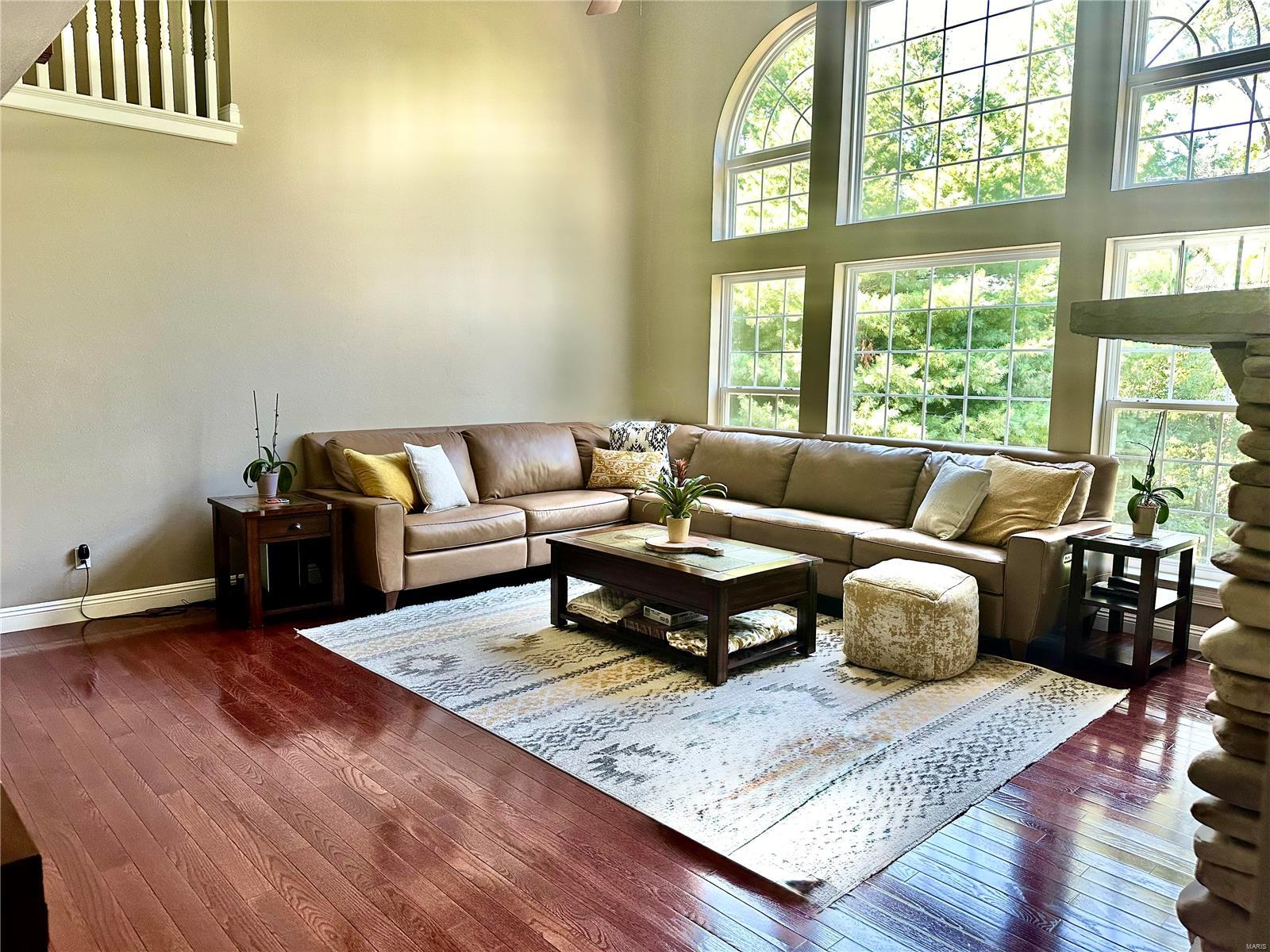 8537 Greenbriar