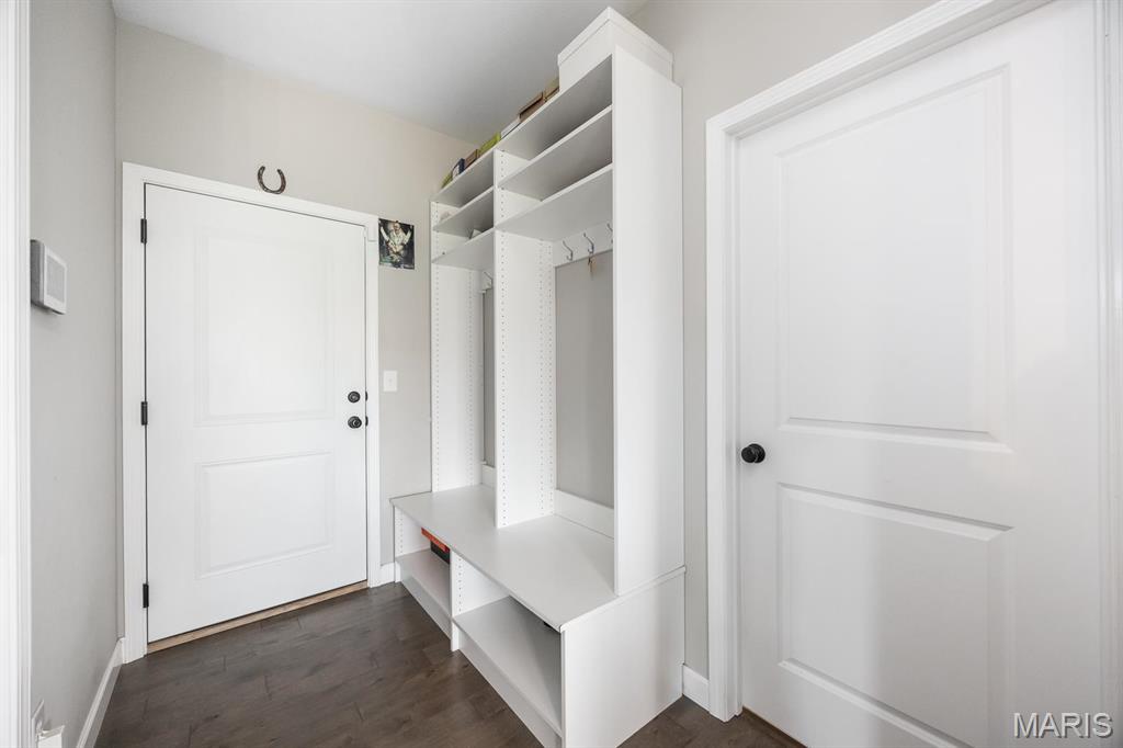 7001 Windstar Court