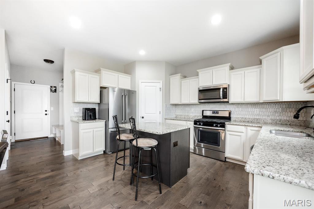 7001 Windstar Court