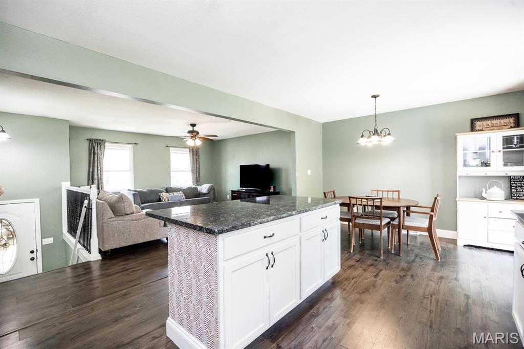 106 Parkview Court