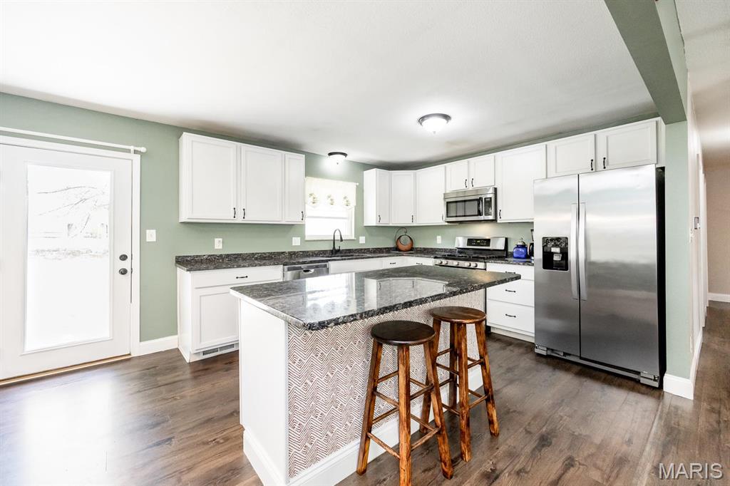 106 Parkview Court