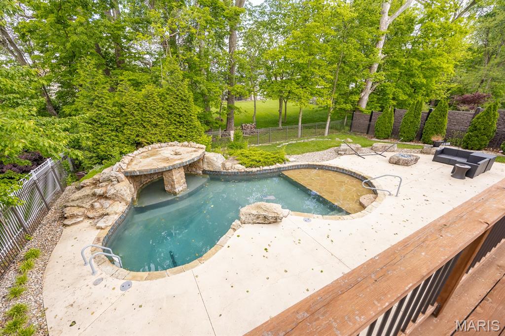 17 Cedar Mill
