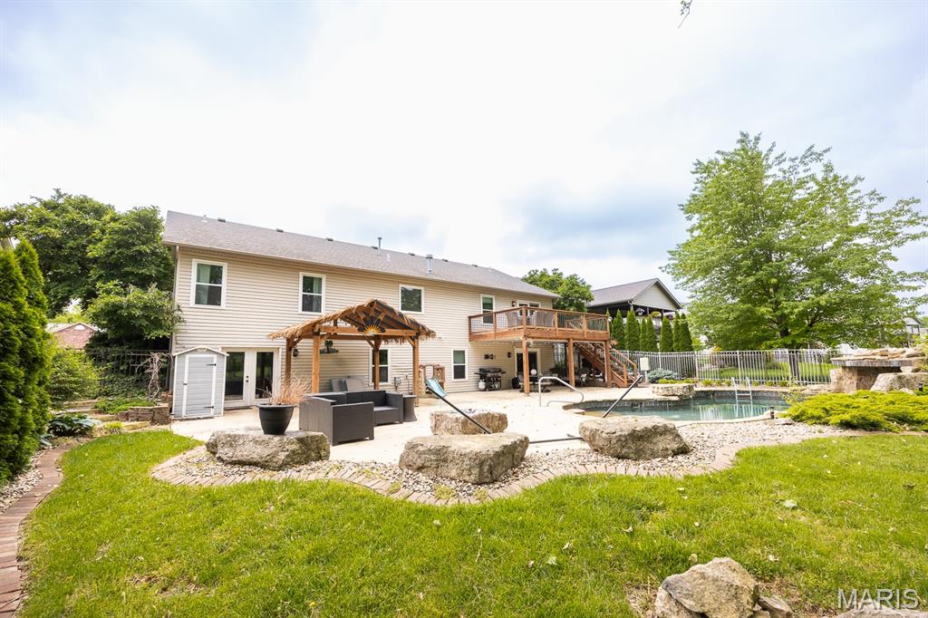 17 Cedar Mill