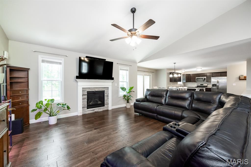 512 Glendale Drive