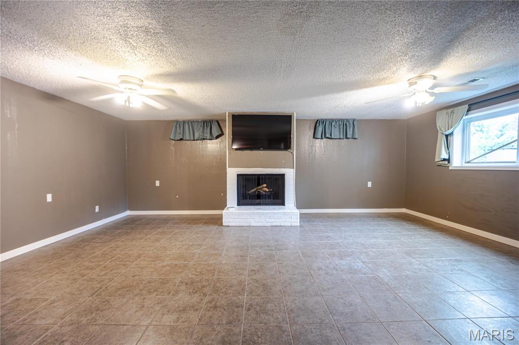 4707 Snow White Terrace