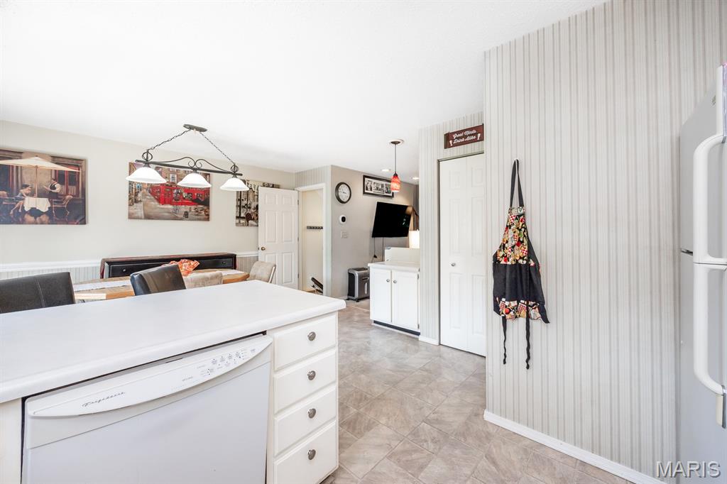 300 Pine Lake Road Unit: 7