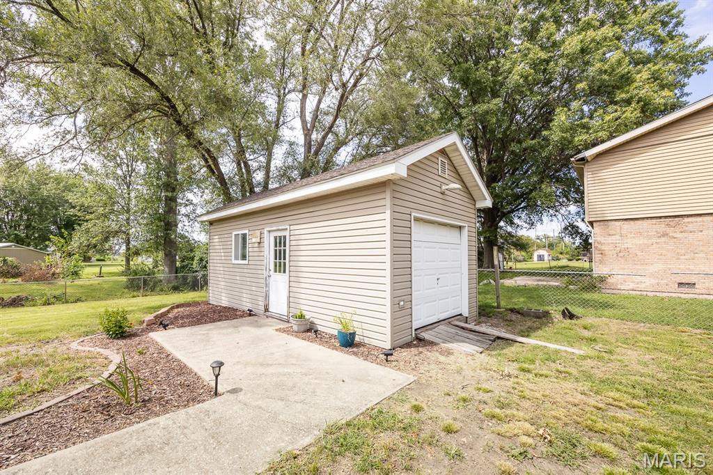 6231 Old Alton Road