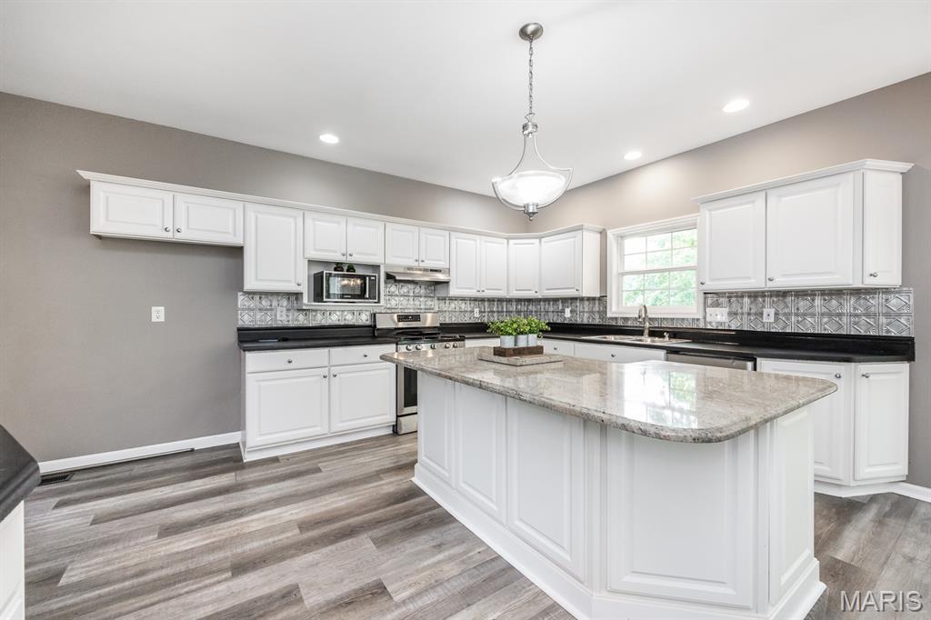 3 Wedgewood Court