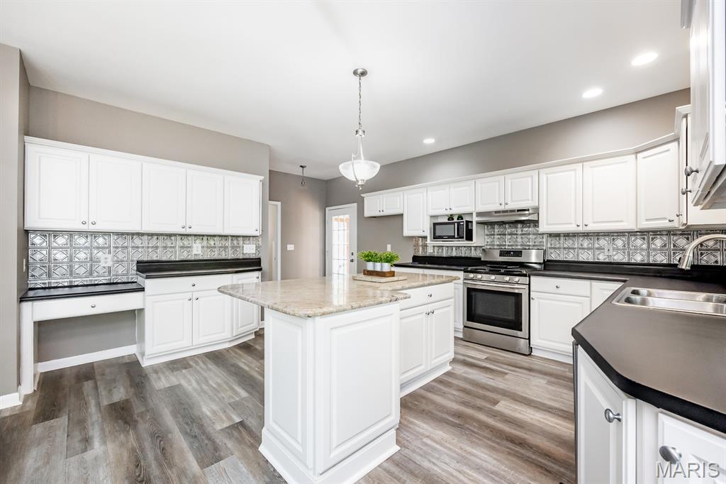 3 Wedgewood Court