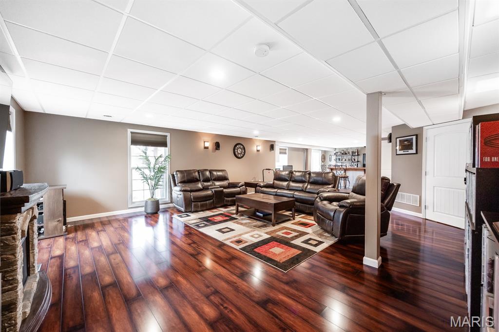 6904 Arbor Cove Drive