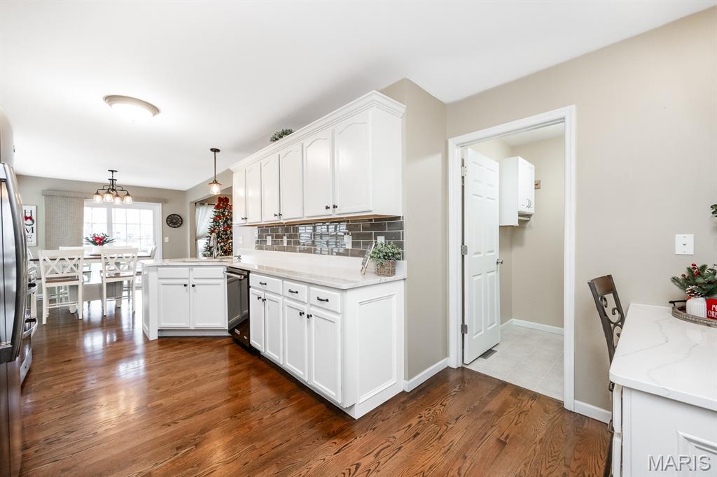 6904 Arbor Cove Drive