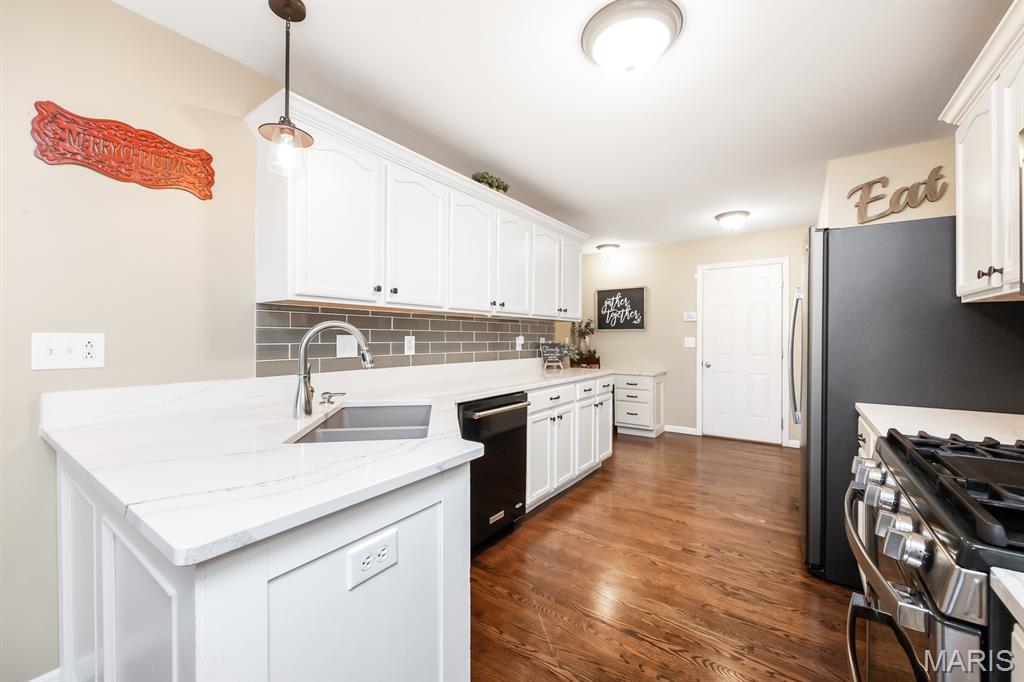 6904 Arbor Cove Drive