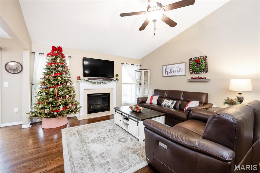 6904 Arbor Cove Drive