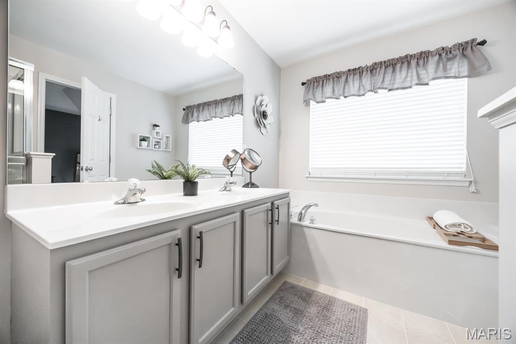 6904 Arbor Cove Drive