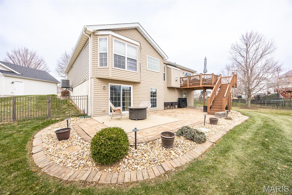 6904 Arbor Cove Drive