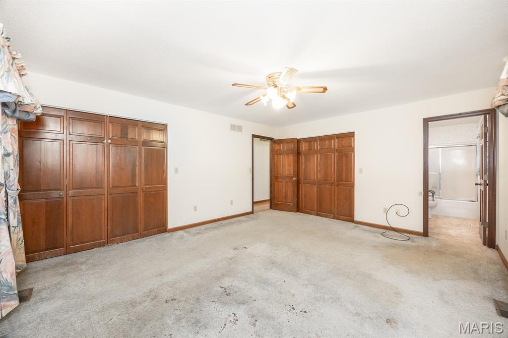 6806 Ivy Lane