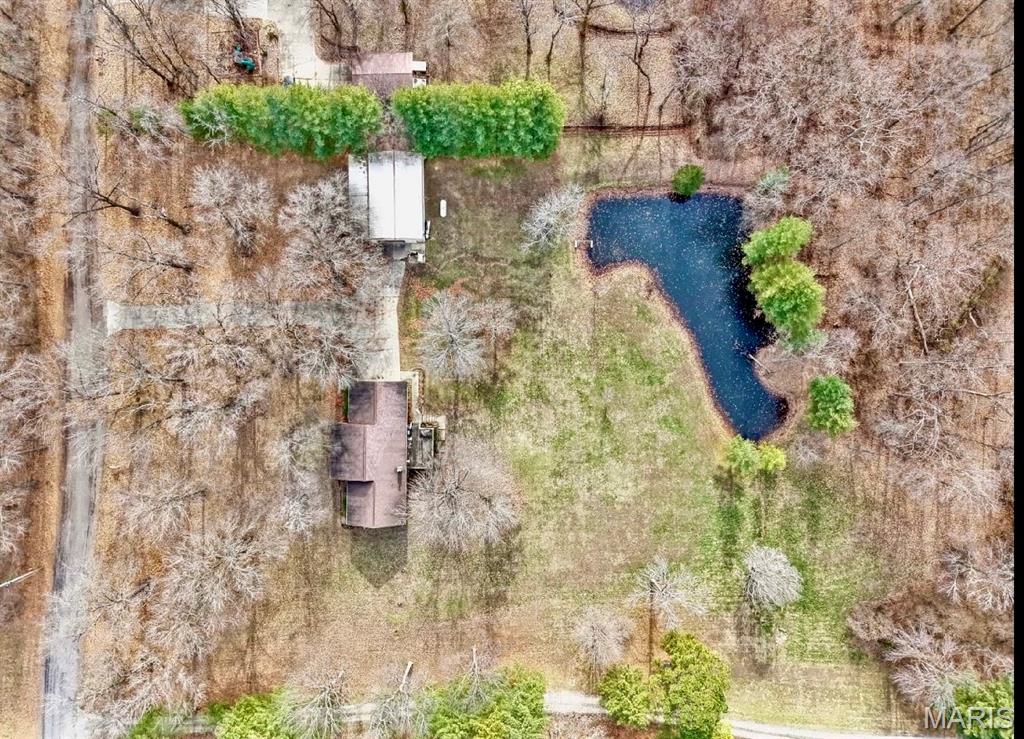 6806 Ivy Lane