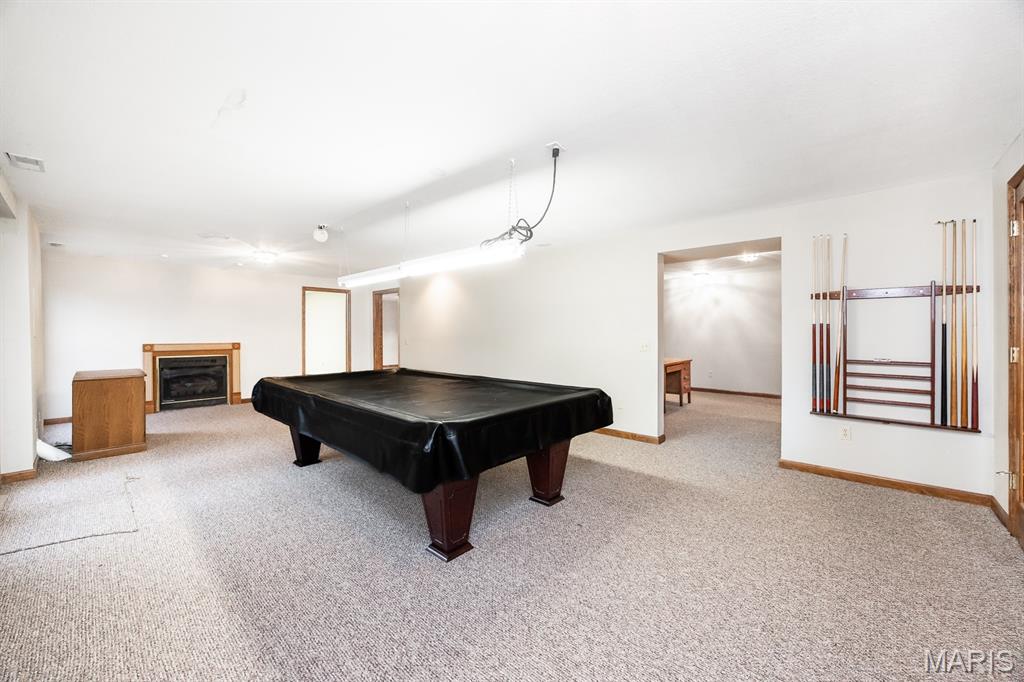 6806 Ivy Lane