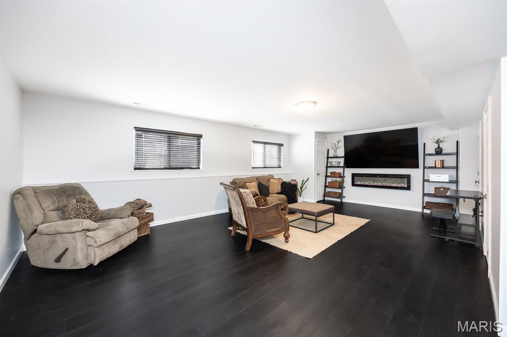 846 Harbor Woods Drive