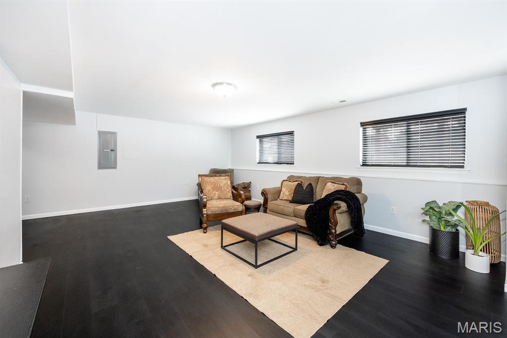 846 Harbor Woods Drive