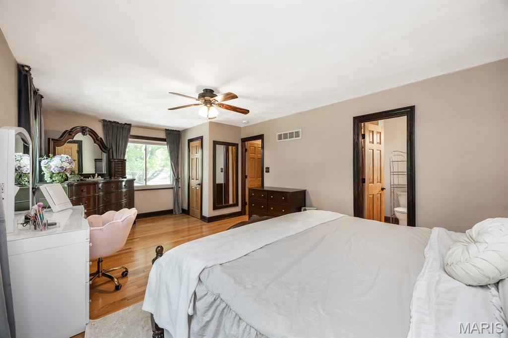 20 Green Oaks