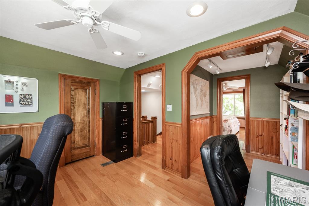 20 Green Oaks