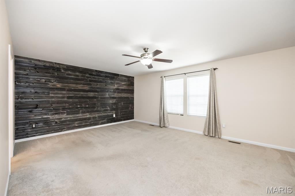 205 Greenleaf Circle