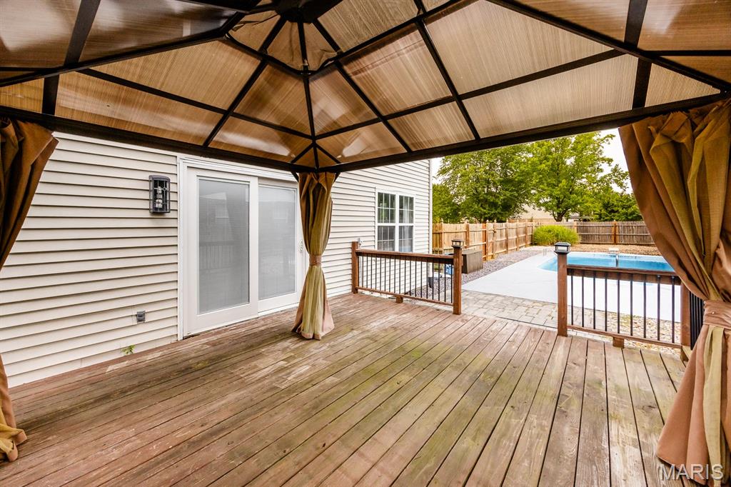 8 Dunlap Cove Court S